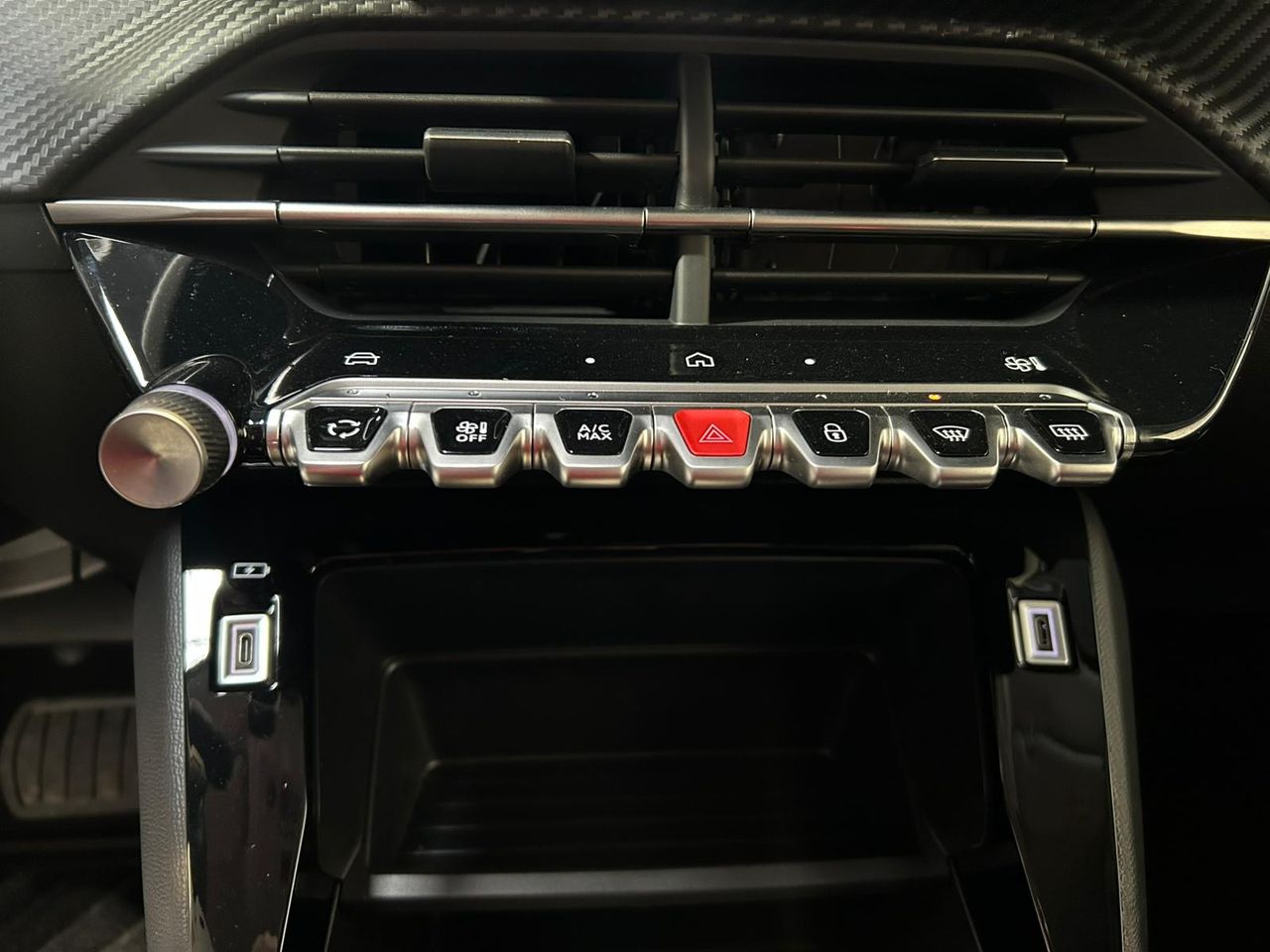 Peugeot 208 Allure Hybrid 100 e-DCS6 1.2T 110 CV - Foto 2