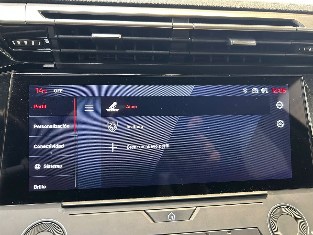 Peugeot 408 Allure Plug-In Hybrid 180 e-EAT8 - Foto 2