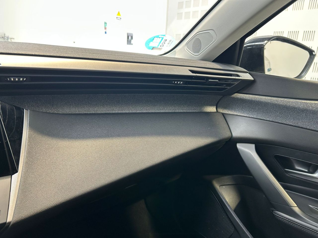 Peugeot 408 Allure Plug-In Hybrid 180 e-EAT8 - Foto 2