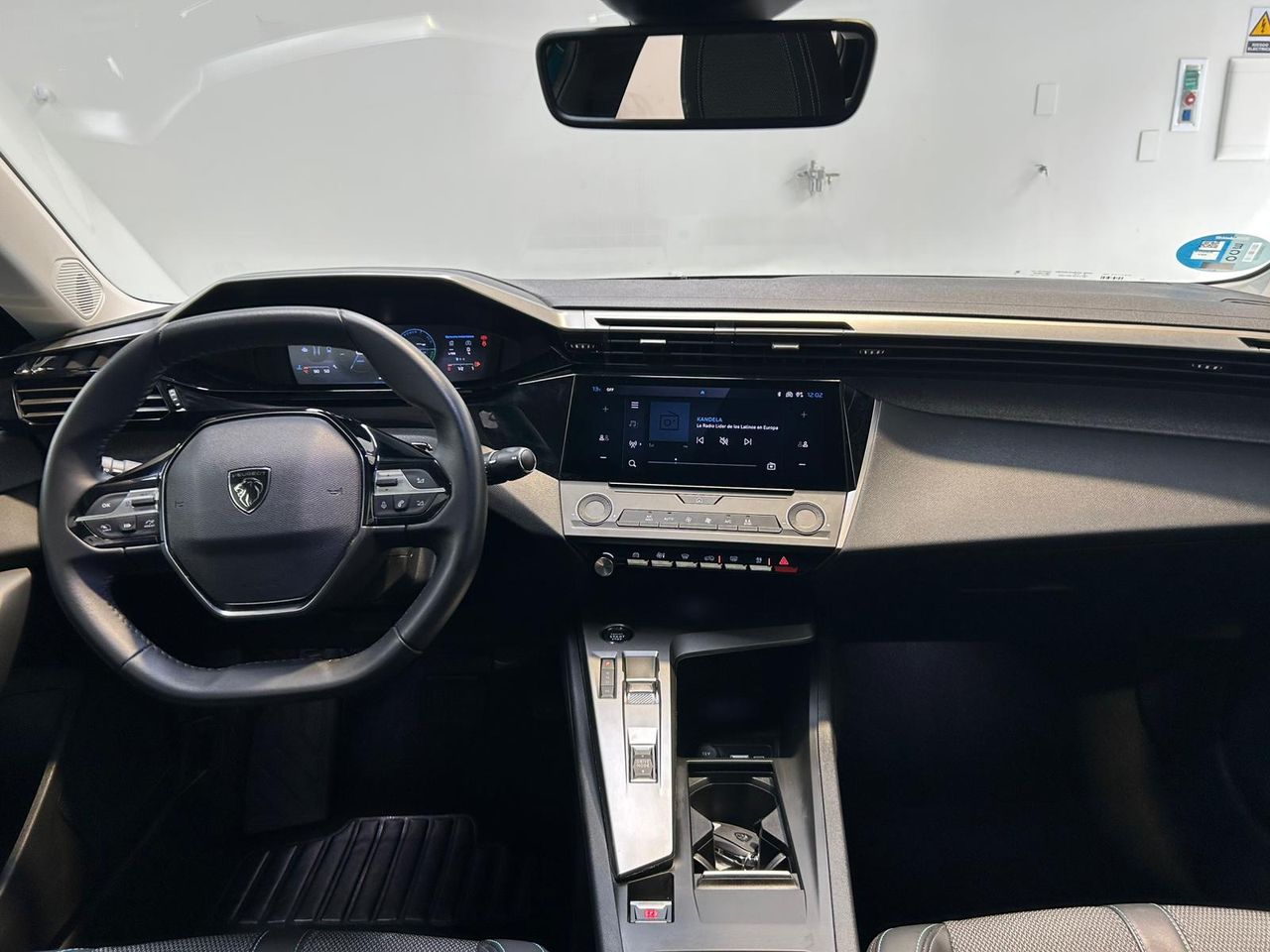 Peugeot 408 Allure Plug-In Hybrid 180 e-EAT8 - Foto 2