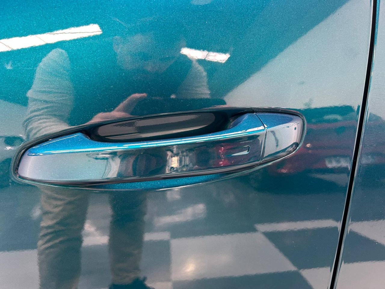 Peugeot 408 Allure Plug-In Hybrid 180 e-EAT8 - Foto 2