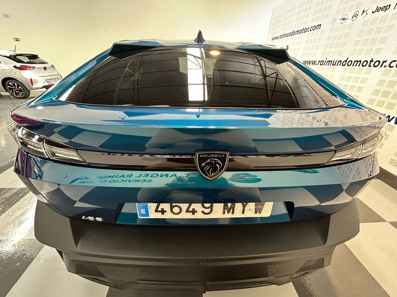 Peugeot 408 Allure Plug-In Hybrid 180 e-EAT8 - Foto 2