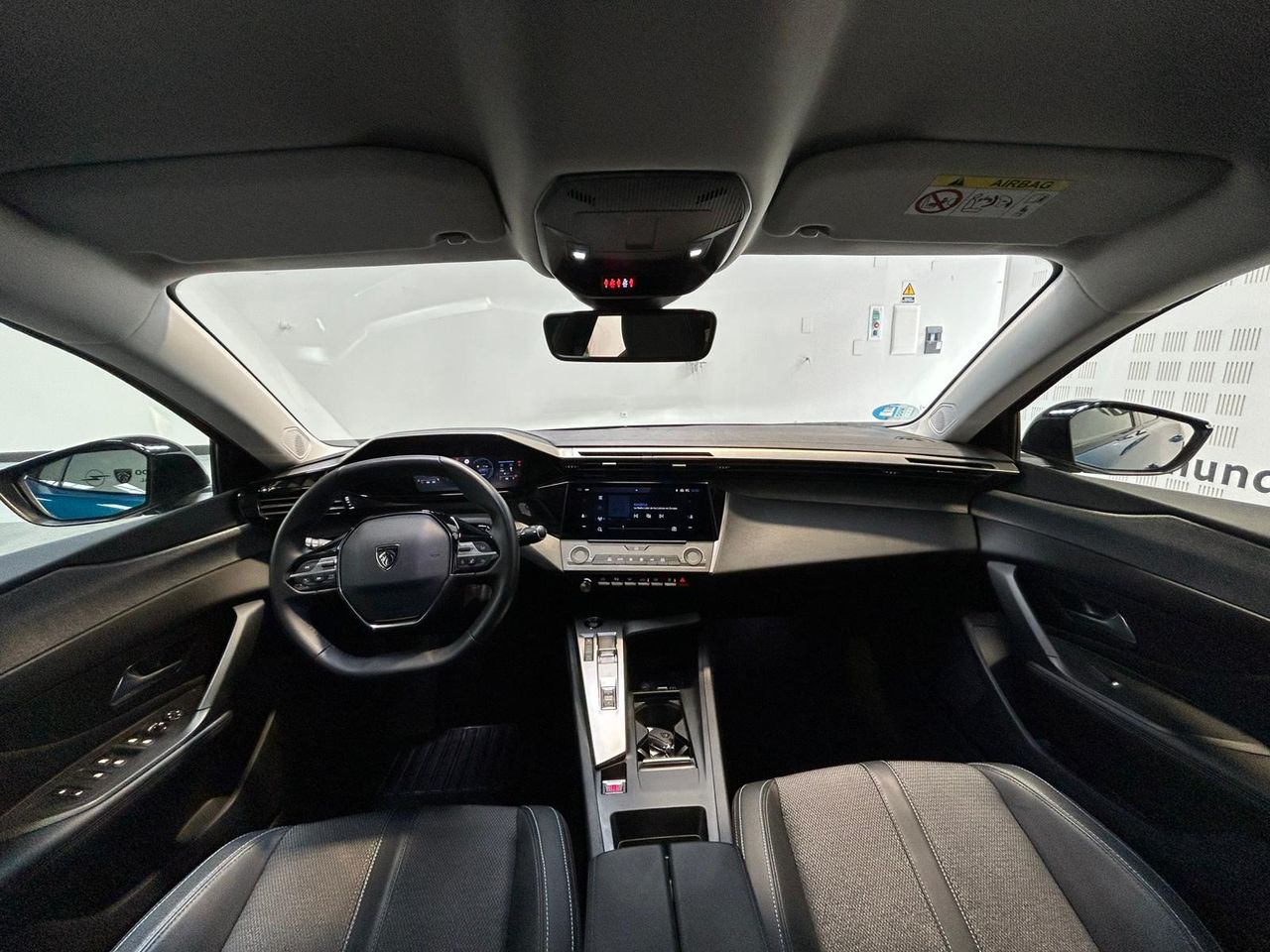 Peugeot 408 Allure Plug-In Hybrid 180 e-EAT8 - Foto 2