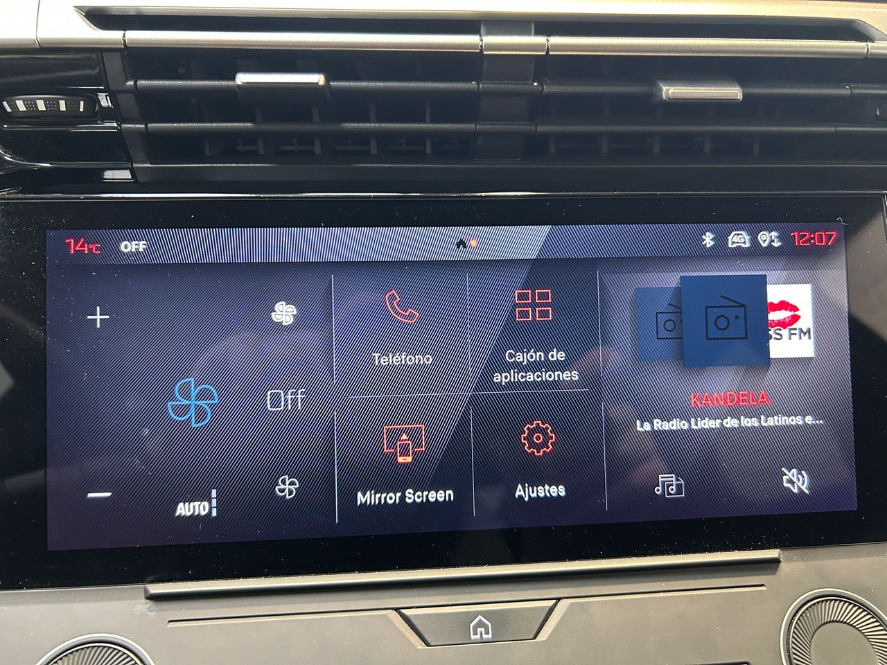 Peugeot 408 Allure Plug-In Hybrid 180 e-EAT8 - Foto 2