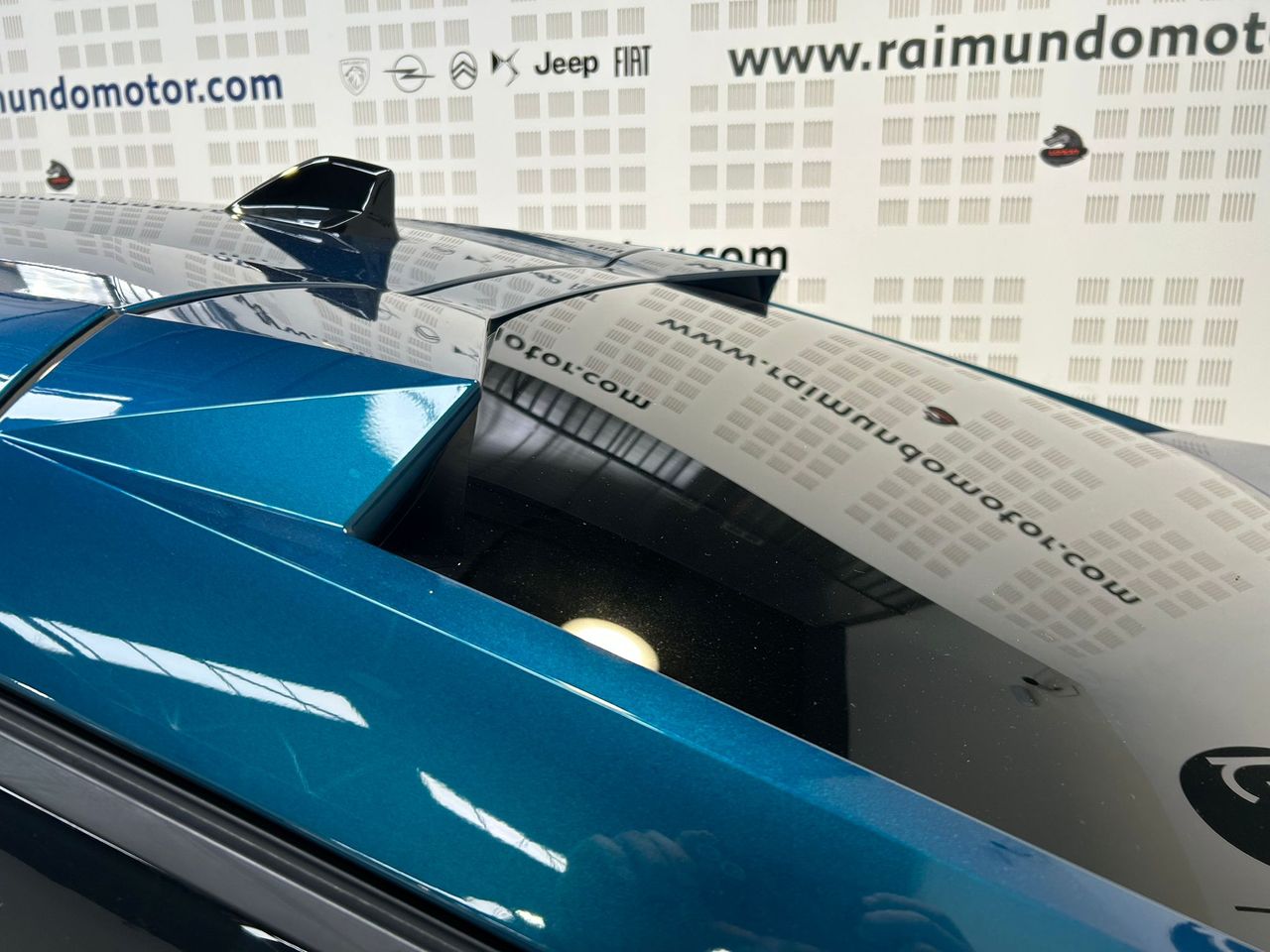 Peugeot 408 Allure Plug-In Hybrid 180 e-EAT8 - Foto 2