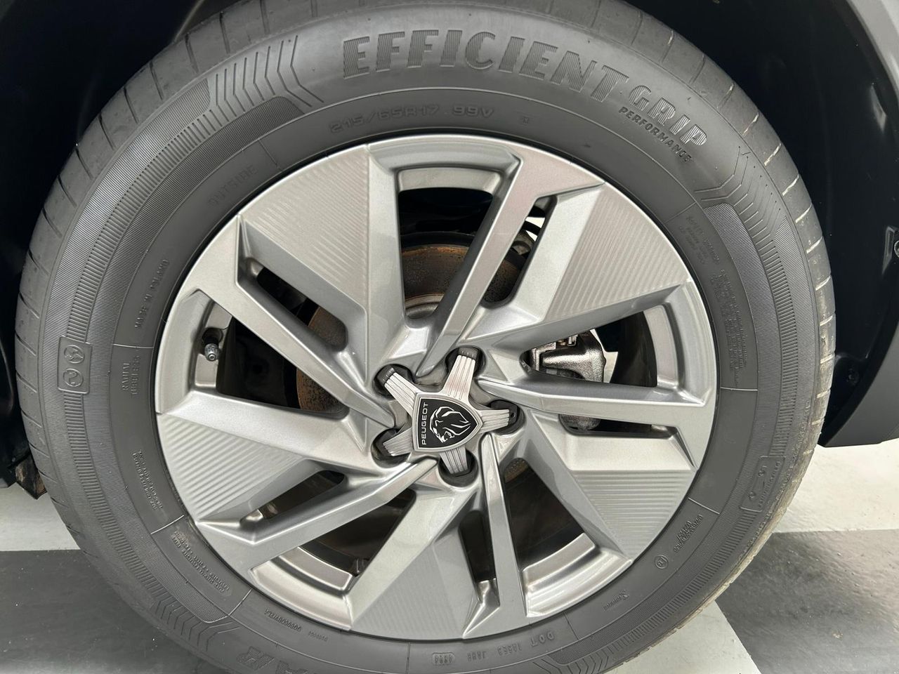 Peugeot 408 Allure Plug-In Hybrid 180 e-EAT8 - Foto 2