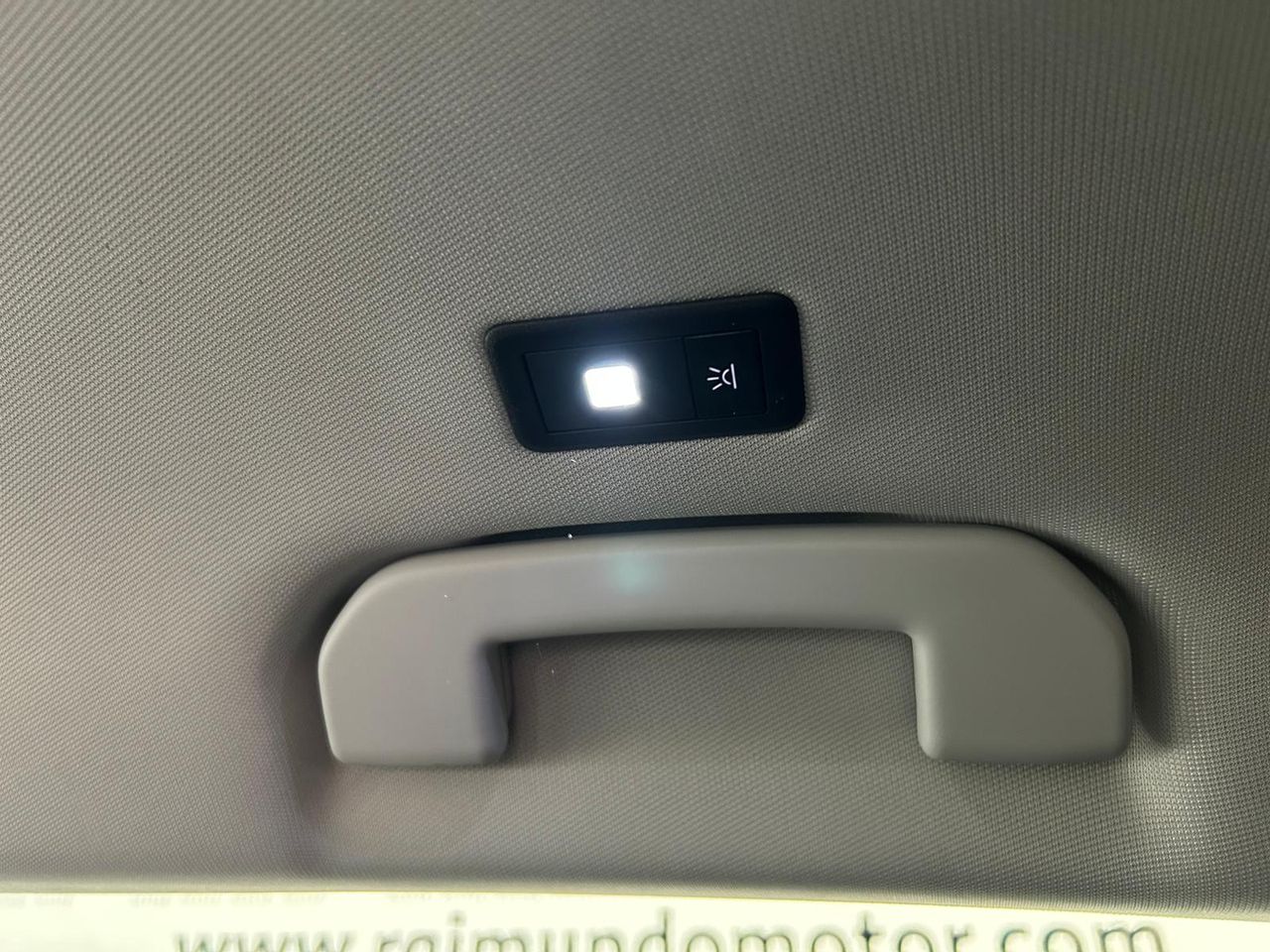 Peugeot 408 Allure Plug-In Hybrid 180 e-EAT8 - Foto 2