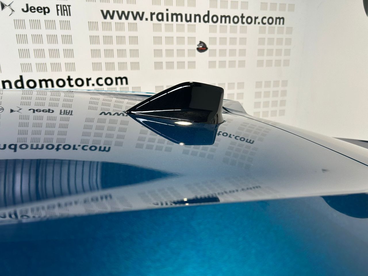 Peugeot 408 Allure Plug-In Hybrid 180 e-EAT8 - Foto 2