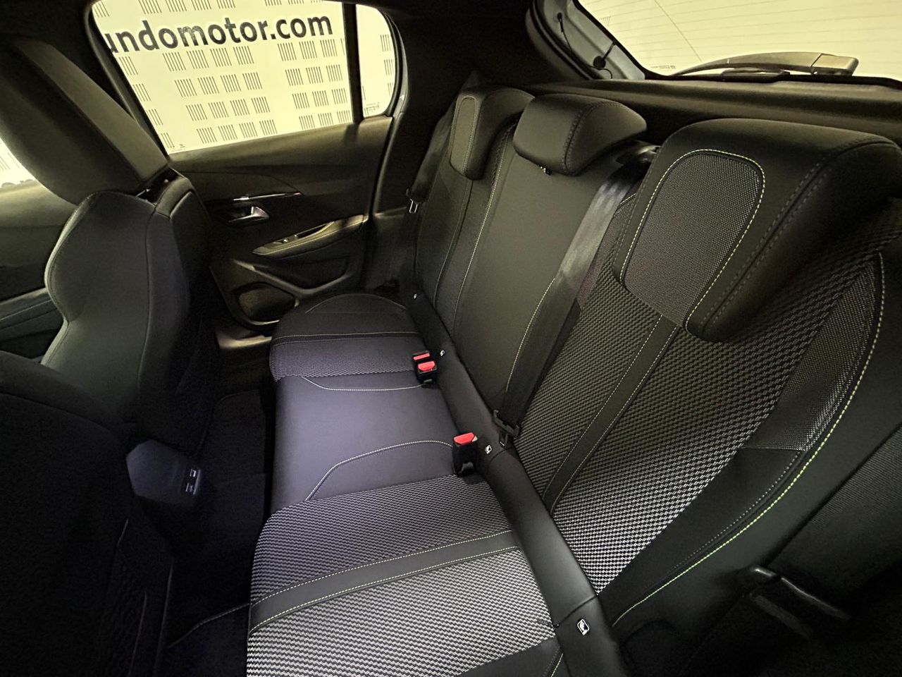 Peugeot 208 GT HYBRID 145 eDCS6 - Foto 2