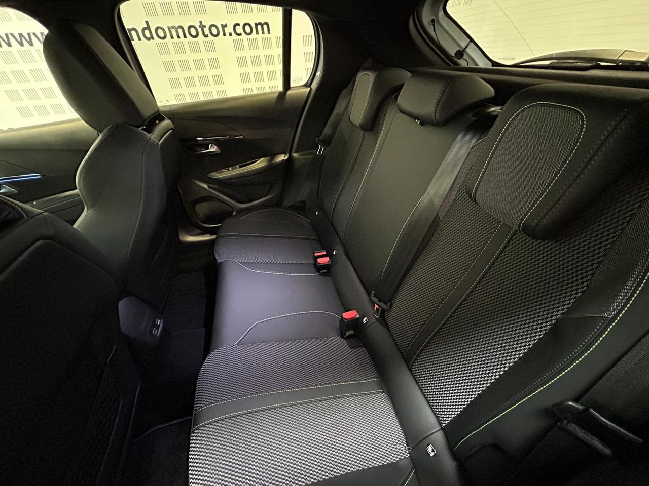 Peugeot 208 GT HYBRID 145 eDCS6 - Foto 2