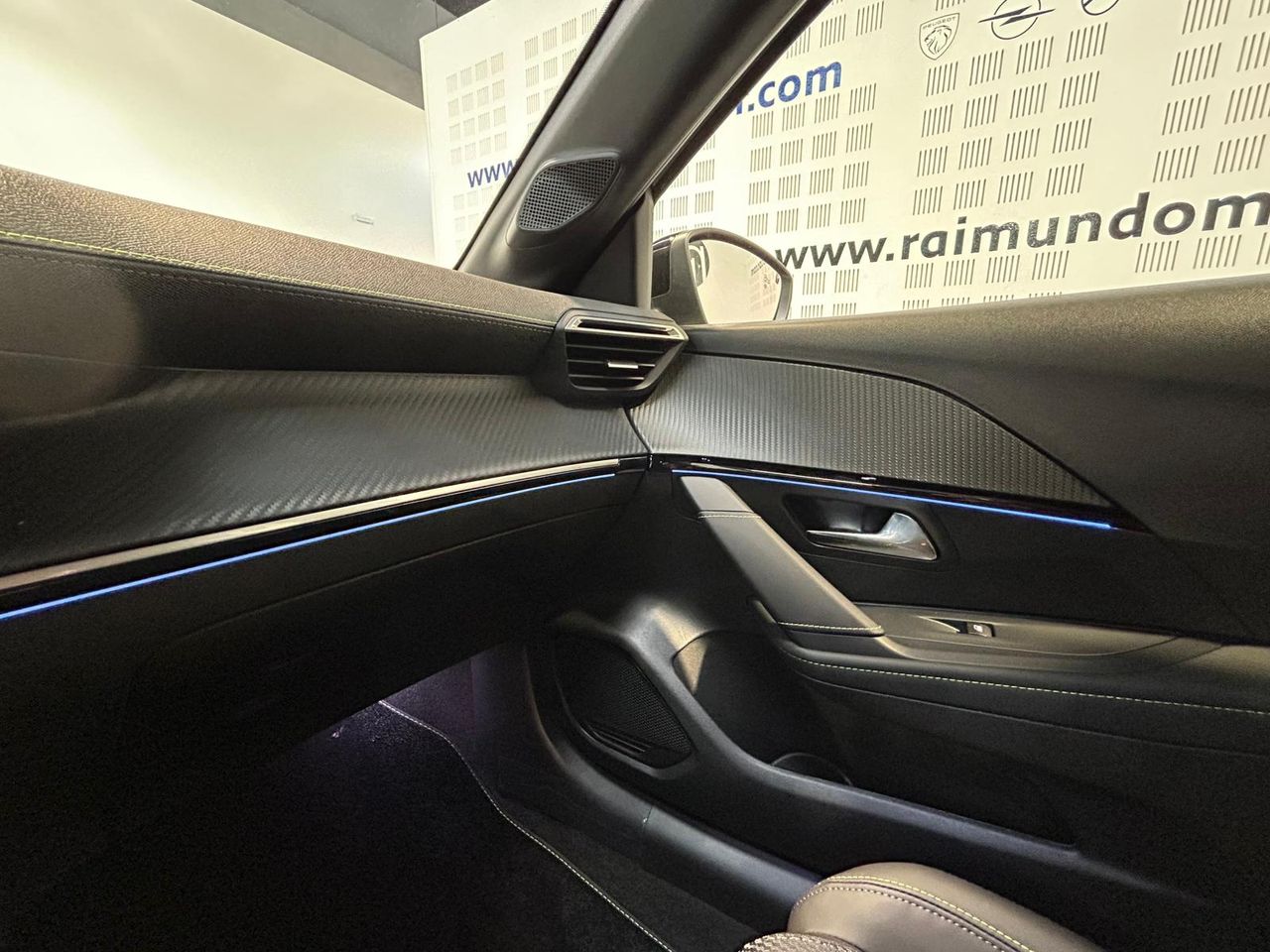 Peugeot 208 GT HYBRID 145 eDCS6 - Foto 2