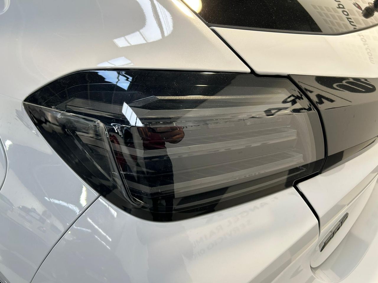 Peugeot 208 GT HYBRID 145 eDCS6 - Foto 2