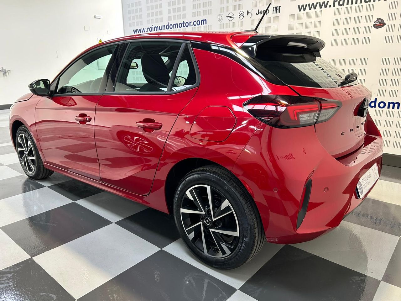 Opel Corsa 1.2 Turbo 74 kW (100 CV) Ultimate - Foto 2