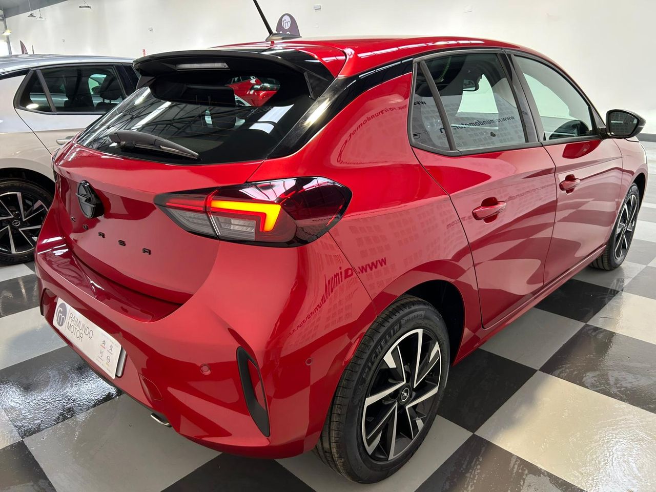 Opel Corsa 1.2 Turbo 74 kW (100 CV) Ultimate - Foto 2