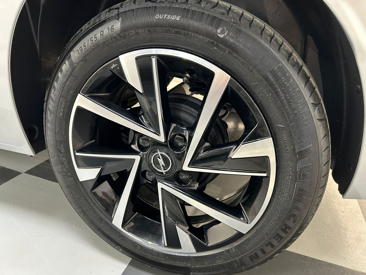 Opel Corsa 1.2 Turbo 74 kW (100 CV) Ultimate - Foto 2