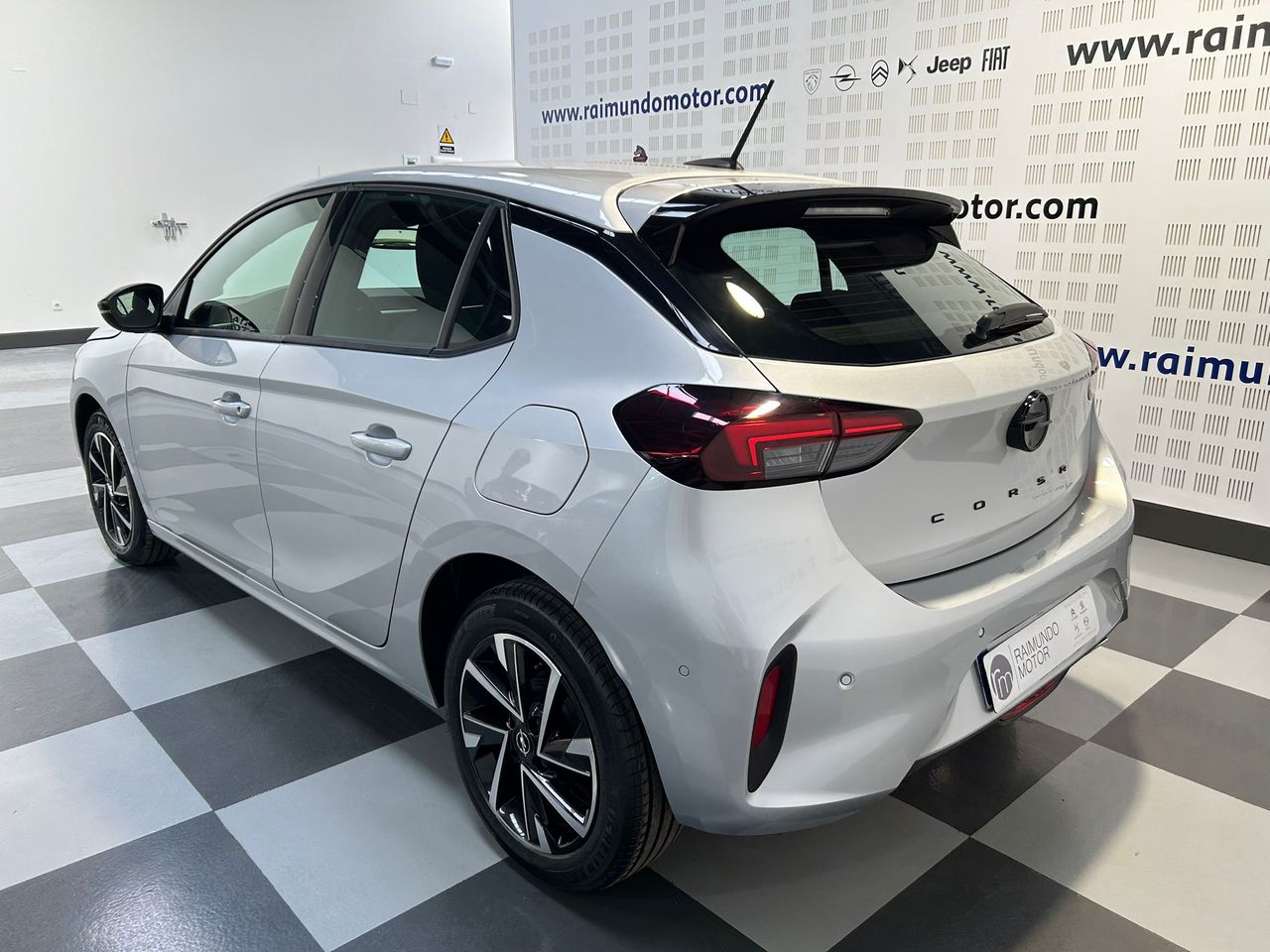 Opel Corsa 1.2 Turbo 74 kW (100 CV) Ultimate - Foto 2