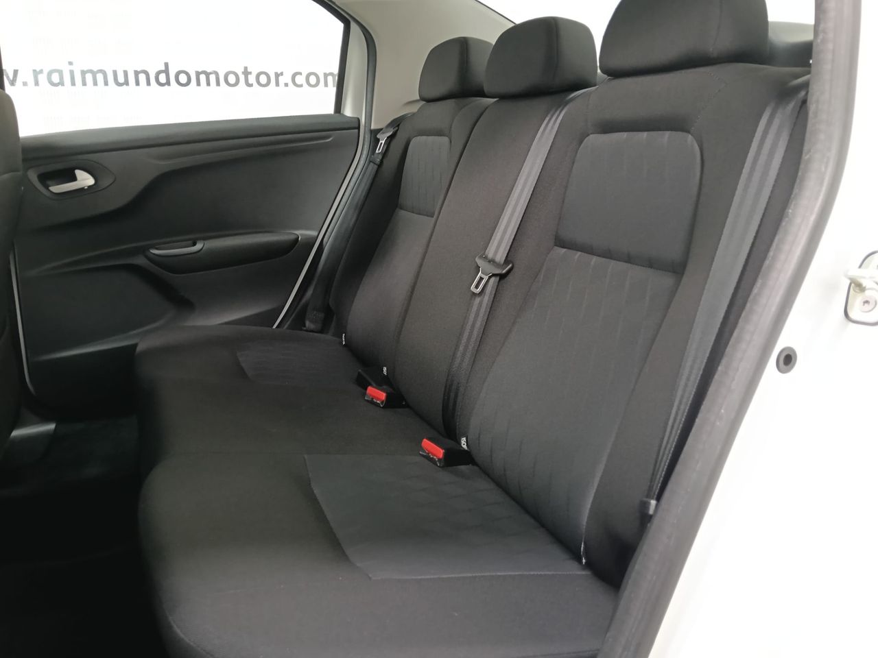 Citroën C-Elysée BlueHDi 100 S&S Feel - Foto 2