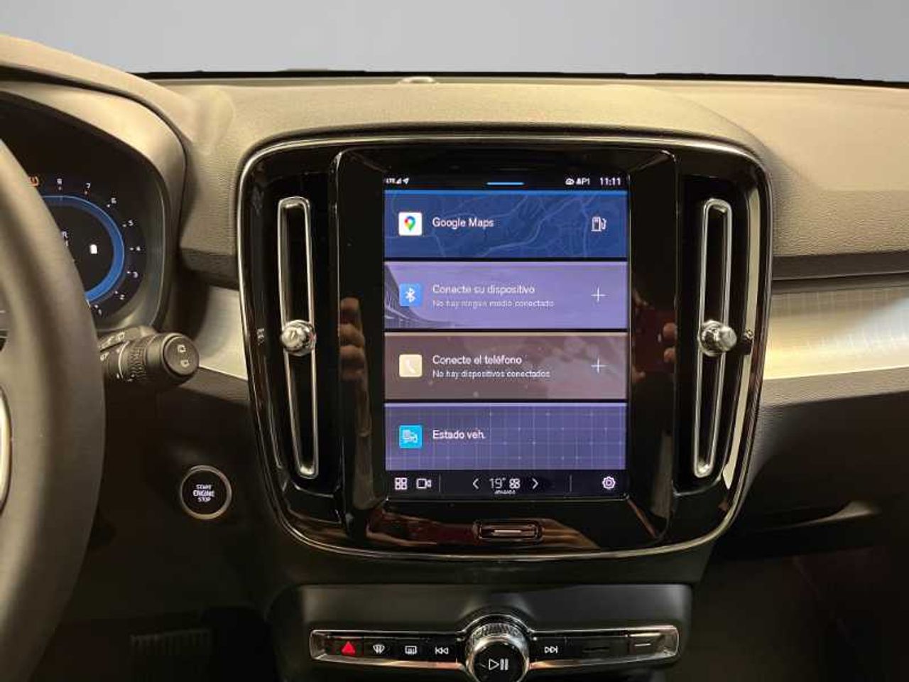 Volvo XC40 Essential B3 - Foto 2