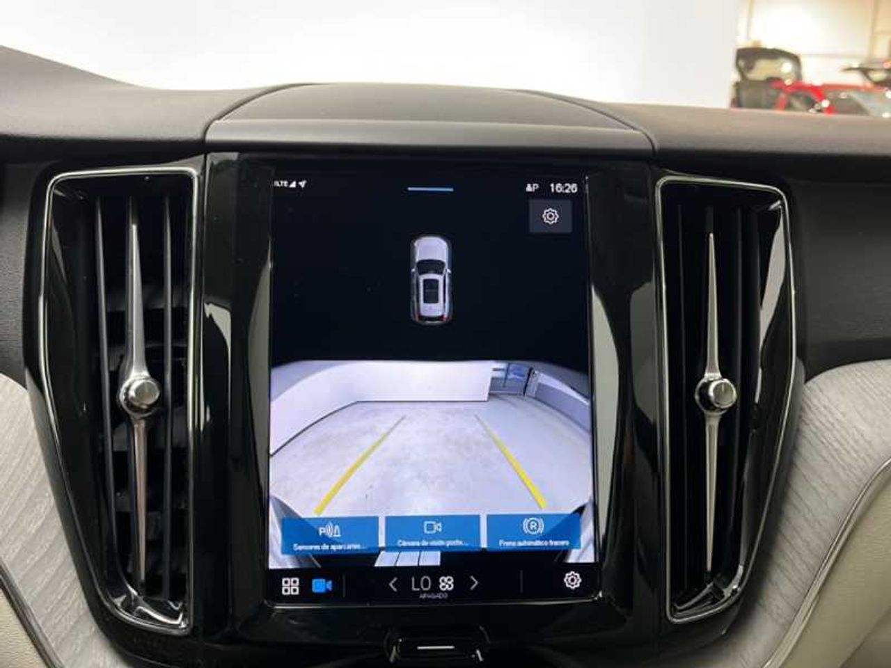 Volvo XC60 Core B5 AWD mild hybrid - Foto 2