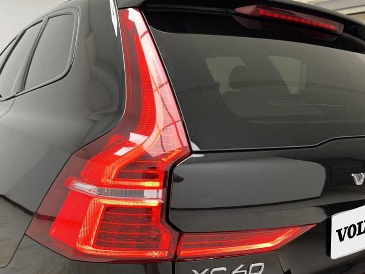 Volvo XC60 Core B5 AWD mild hybrid - Foto 2