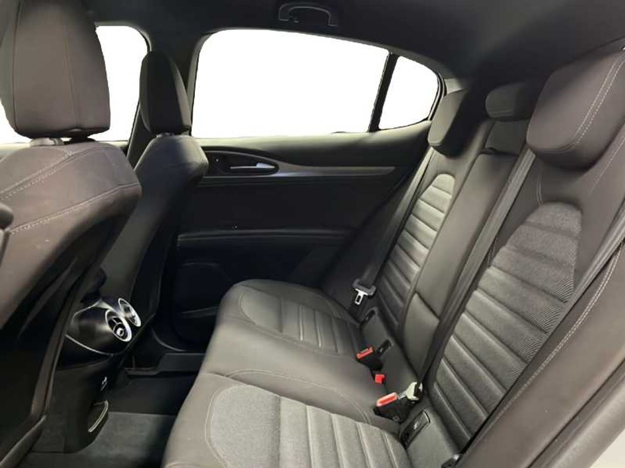 Alfa Romeo Stelvio 2.2 Diesel 118 kW (160 CV) Sprint AT RWD - Foto 2