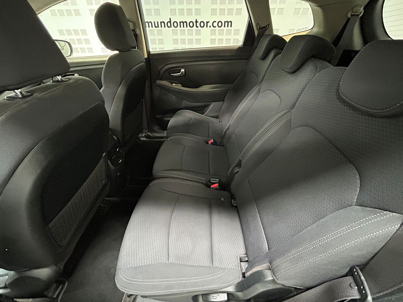 Kia Carens 1.6 GDi 99 kW (135 CV) Basic 5 plazas - Foto 2