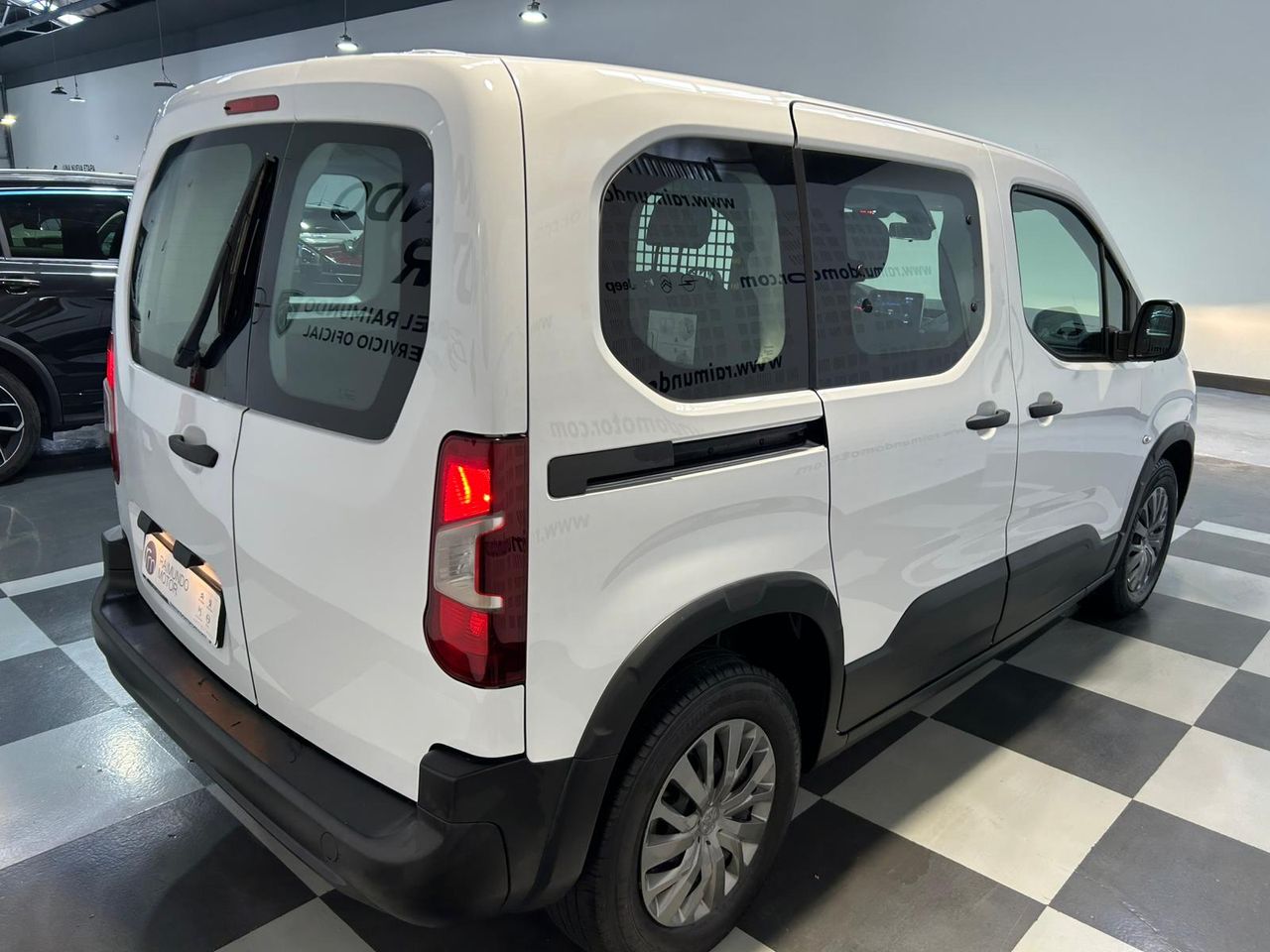 Peugeot Rifter 100 CV L1 - Foto 2