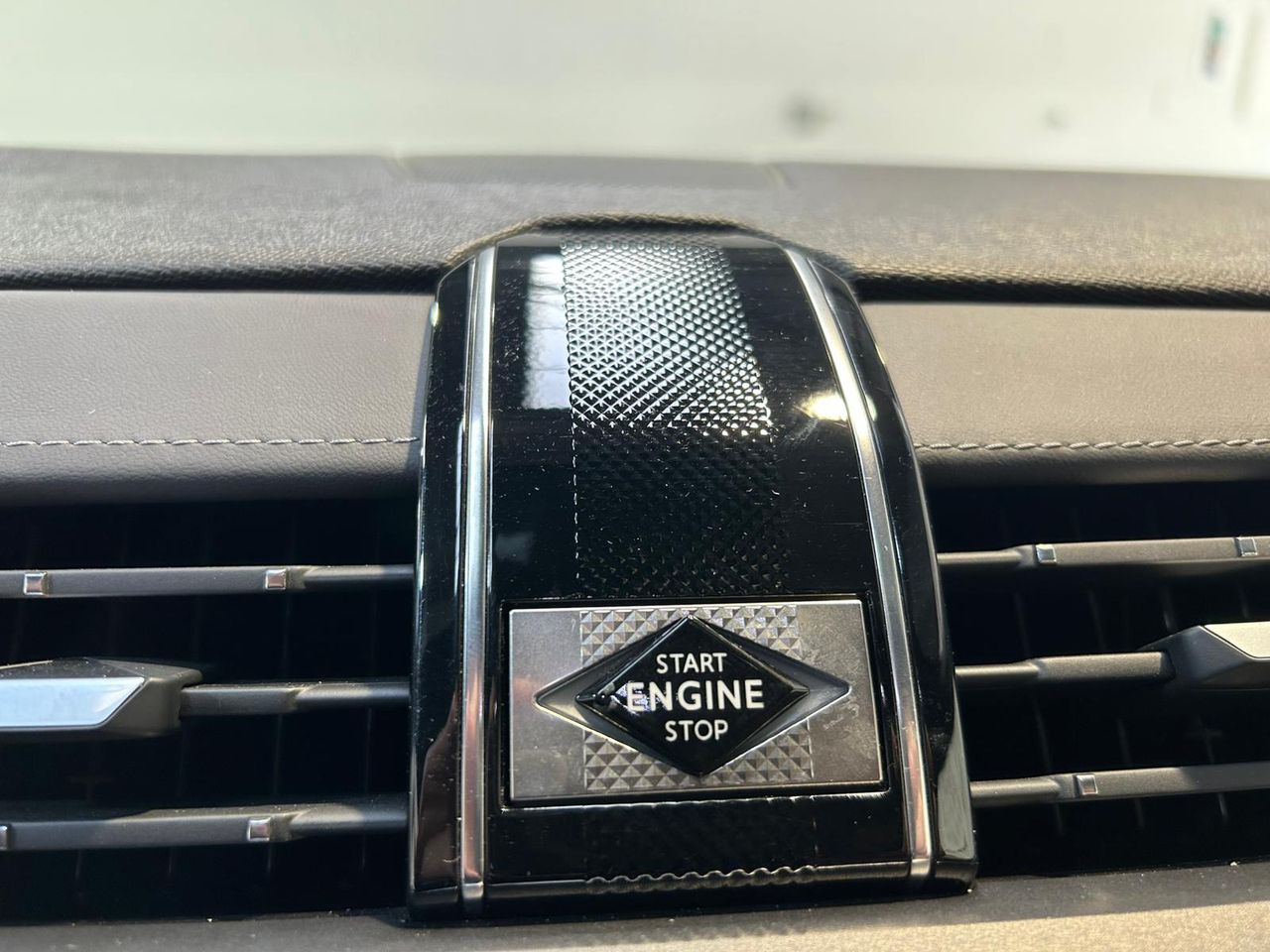 DS DS 7 7 Pallas BlueHDi 130 EAT8 - Foto 2