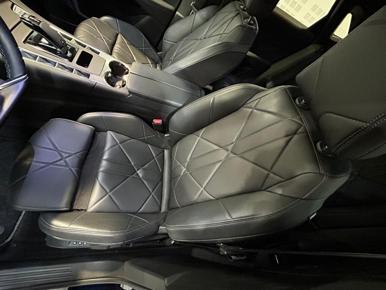 DS DS 7 7 Pallas BlueHDi 130 EAT8 - Foto 2