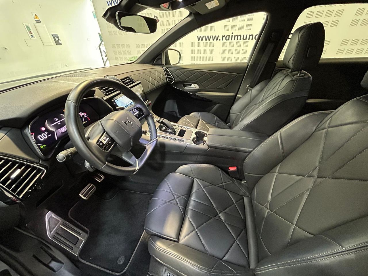 DS DS 7 7 Pallas BlueHDi 130 EAT8 - Foto 2