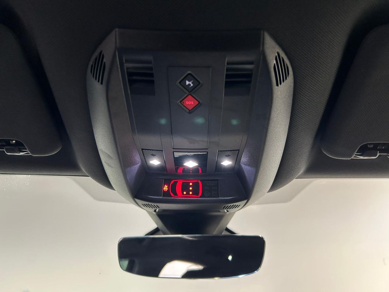 DS DS 7 7 Pallas BlueHDi 130 EAT8 - Foto 2