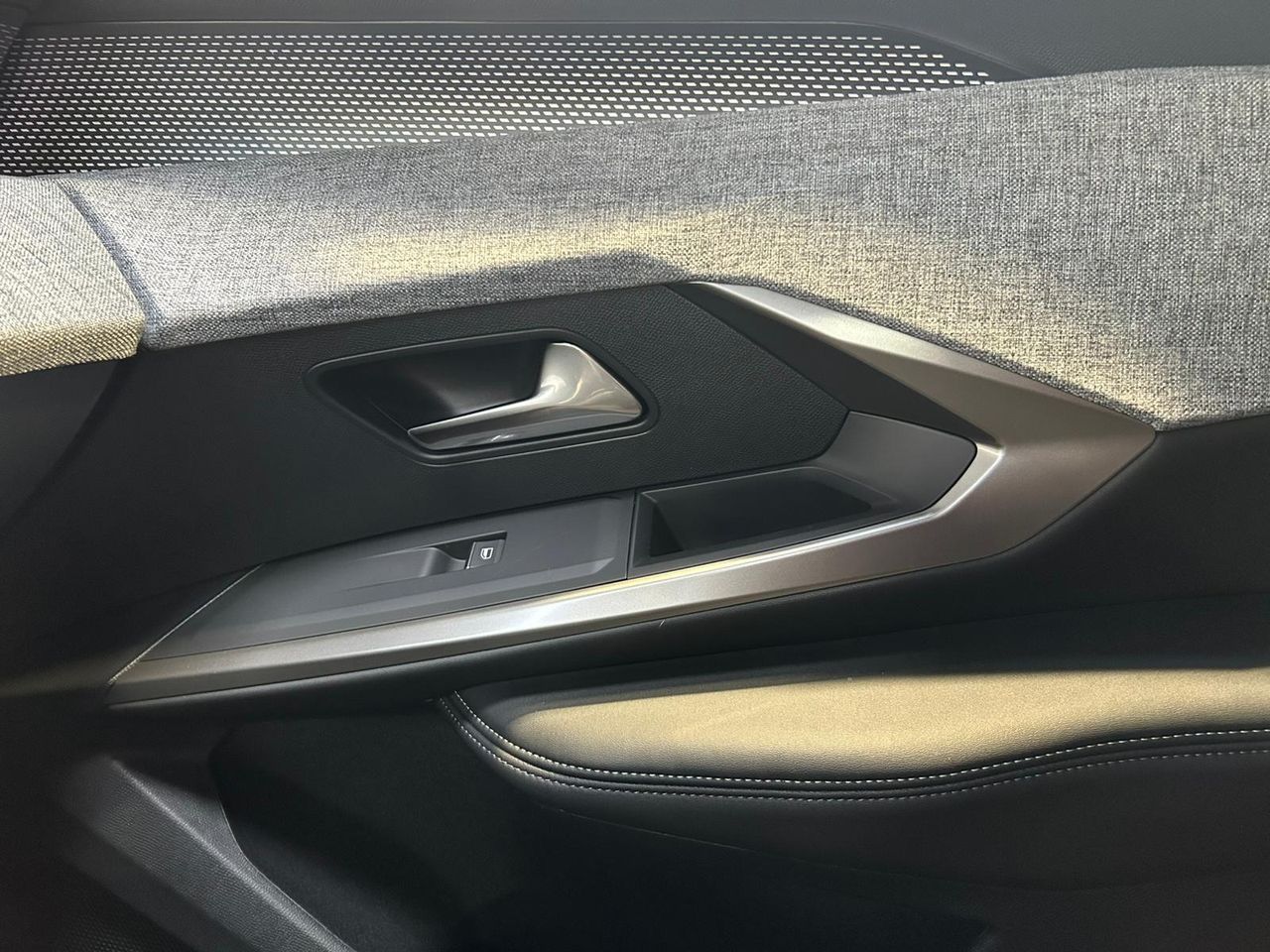 Peugeot 3008 Hybrid 3008 GT Hybrid 145 e-DCS6 - Foto 2