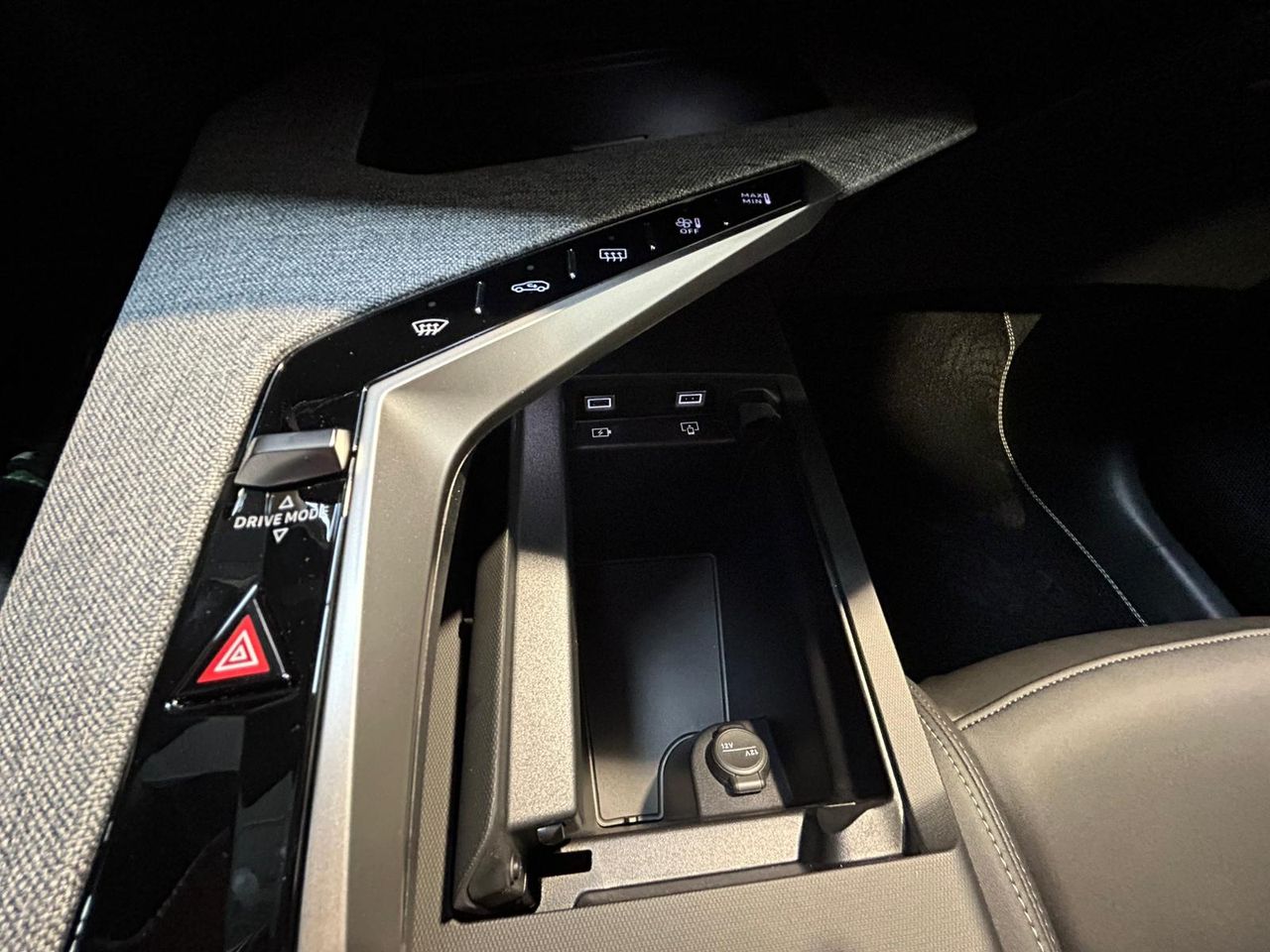 Peugeot 3008 Hybrid 3008 GT Hybrid 145 e-DCS6 - Foto 2