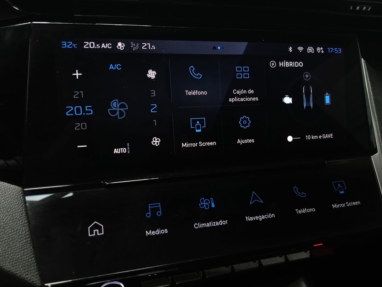 Peugeot 408 Allure Plug-In Hybrid 180 e-EAT8 - Foto 2