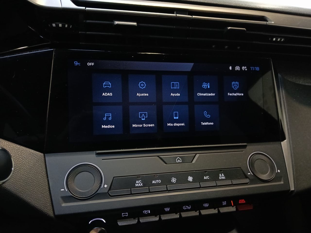 Peugeot 408 Allure Plug-In Hybrid 180 e-EAT8 - Foto 2