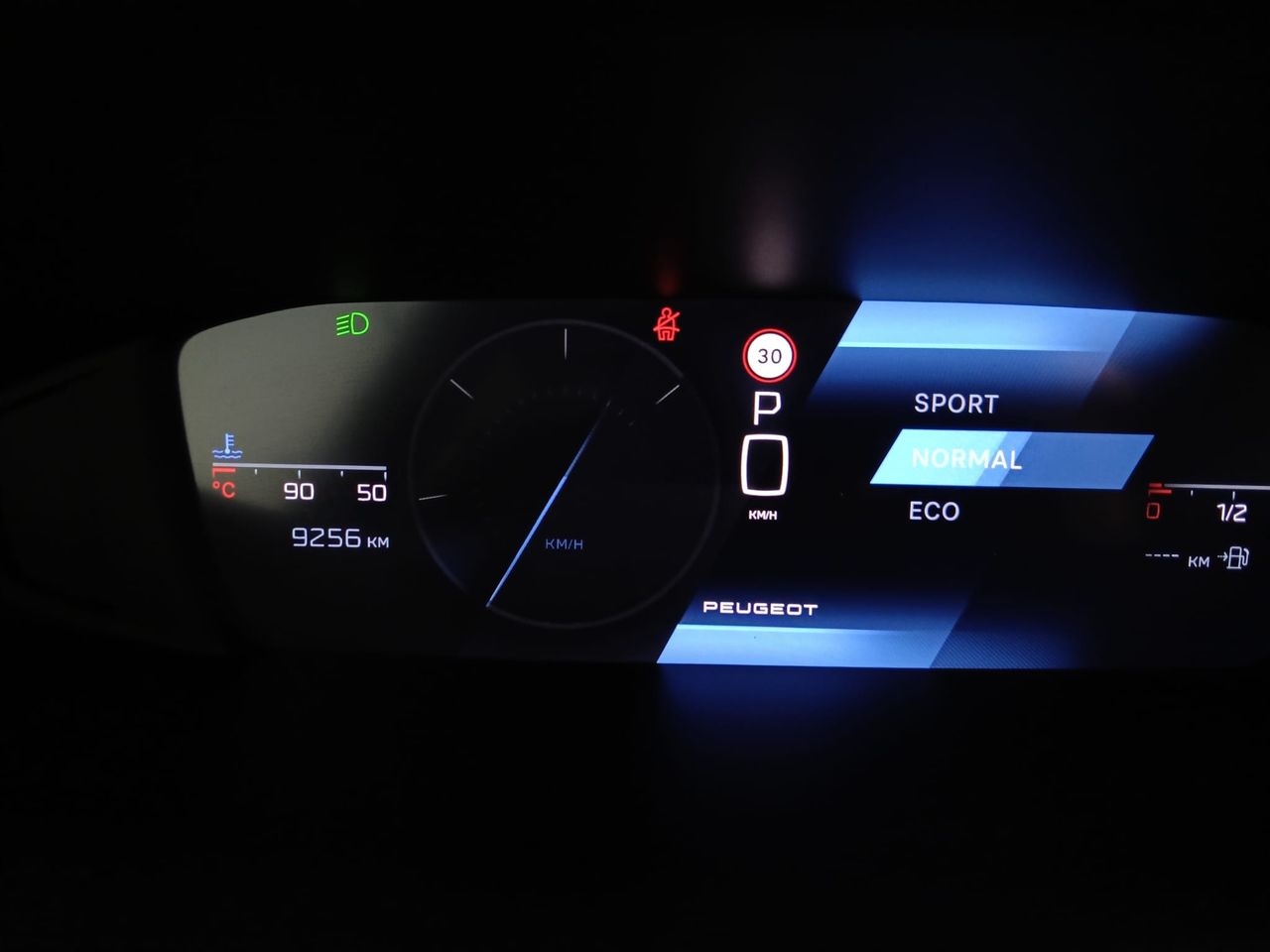 Peugeot 408 Allure Plug-In Hybrid 180 e-EAT8 - Foto 2