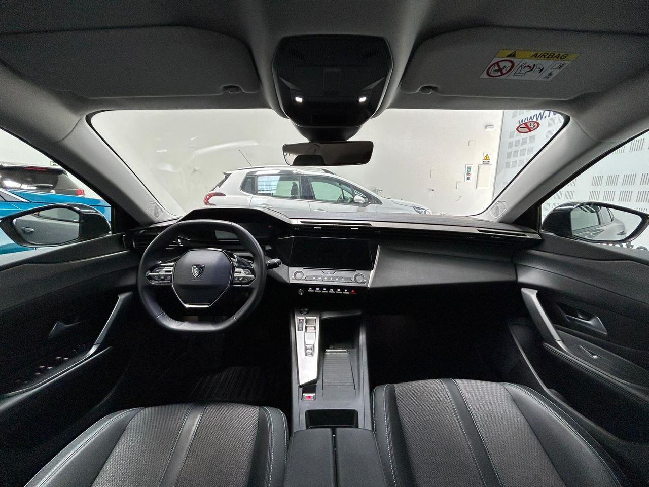 Peugeot 408 Allure Plug-In Hybrid 180 e-EAT8 - Foto 2