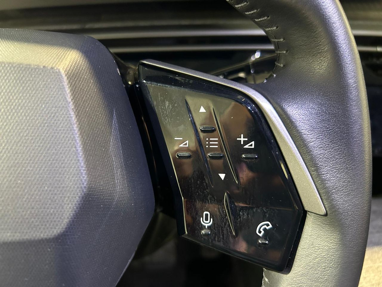 Peugeot 3008 Allure Hybrid 145 e-DCS6 - Foto 2