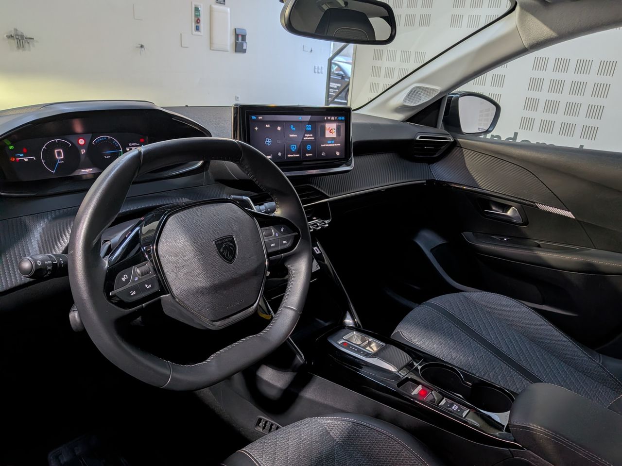 Peugeot 208 Allure Hybrid 110 e-DCS6 - Foto 2