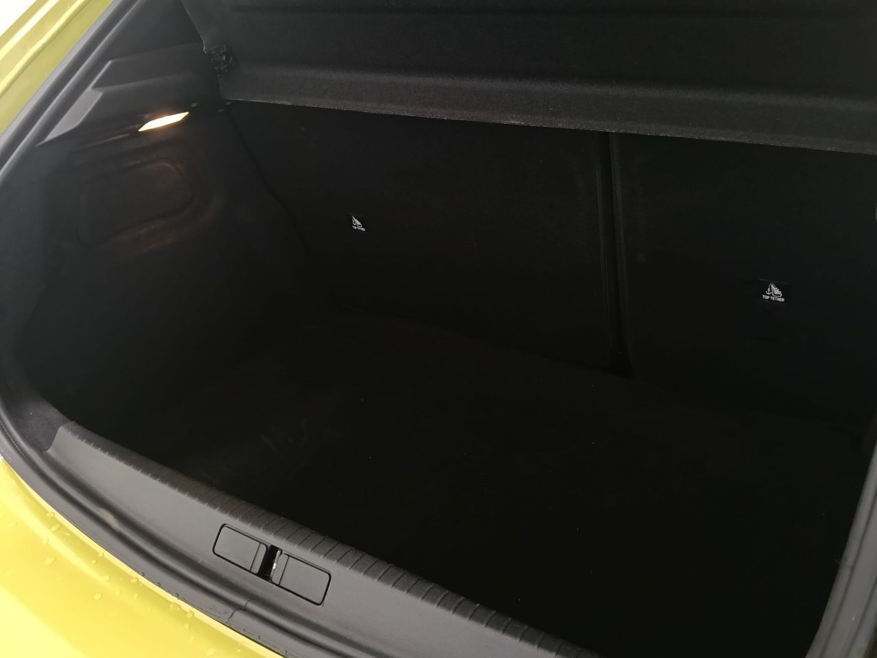 Peugeot 208 Allure Hybrid 110 e-DCS6 - Foto 2