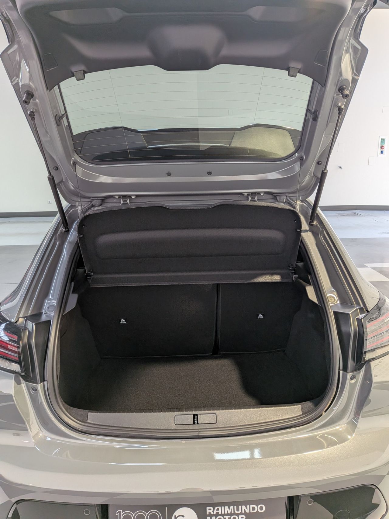 Peugeot 208 Allure Hybrid 110 e-DCS6 - Foto 2