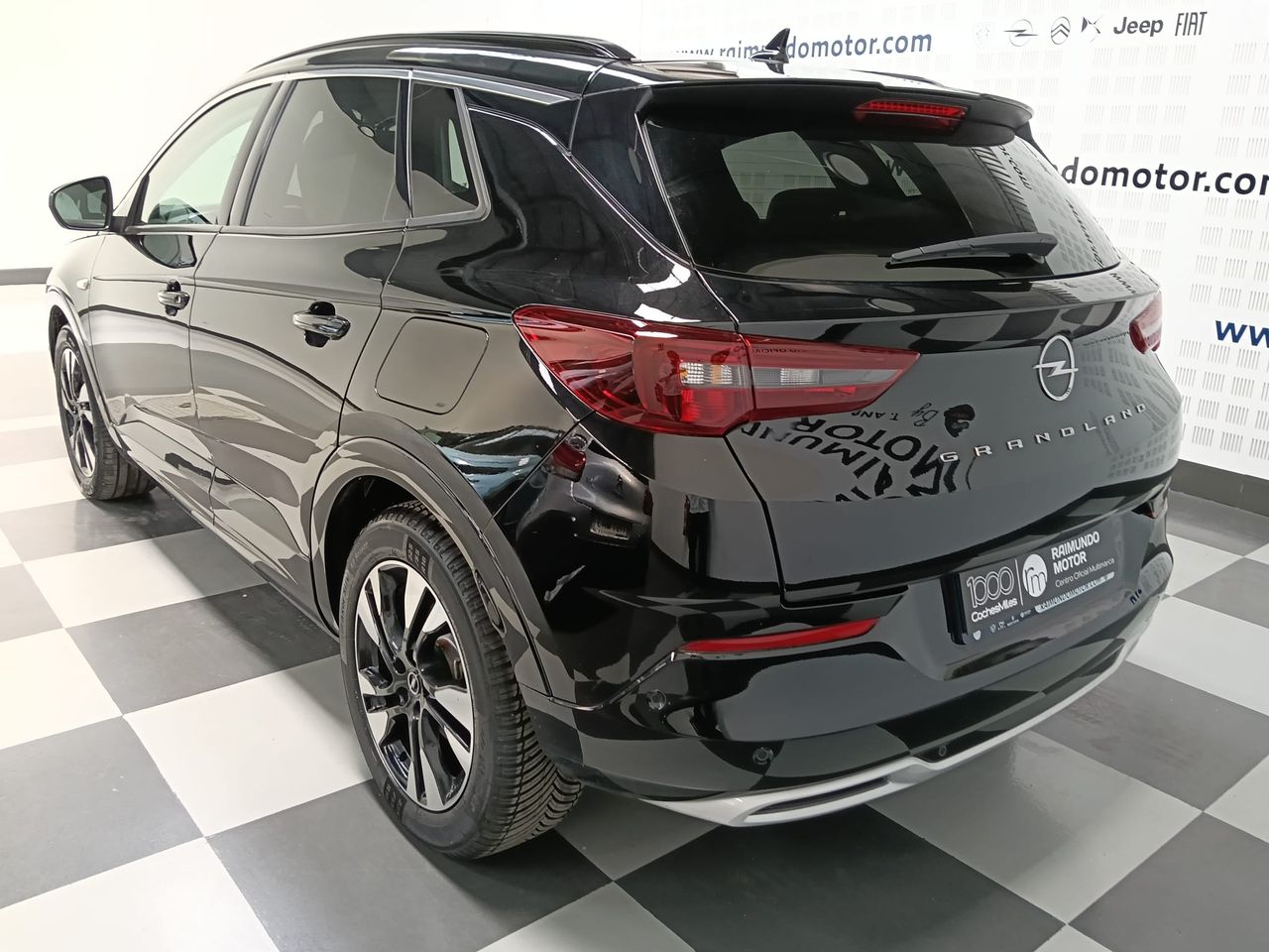 Opel Grandland GS 1.2T Hybrid 136 CV - Foto 2