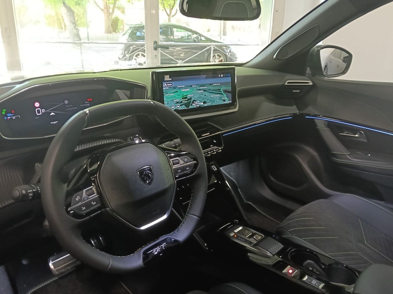 Peugeot 2008 GT Hybrid 145 e-DCS6 - Foto 2