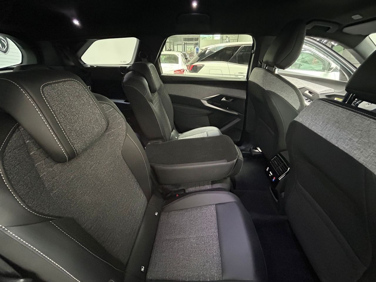 Peugeot 5008 Allure Hybrid 145 e-DCS6 - Foto 2