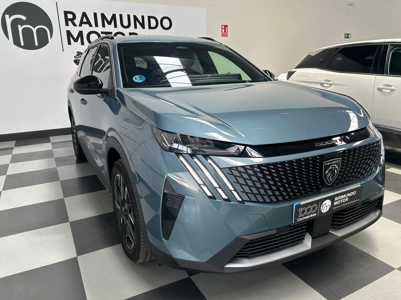 Peugeot 5008 Allure Hybrid 145 e-DCS6 - Foto 2