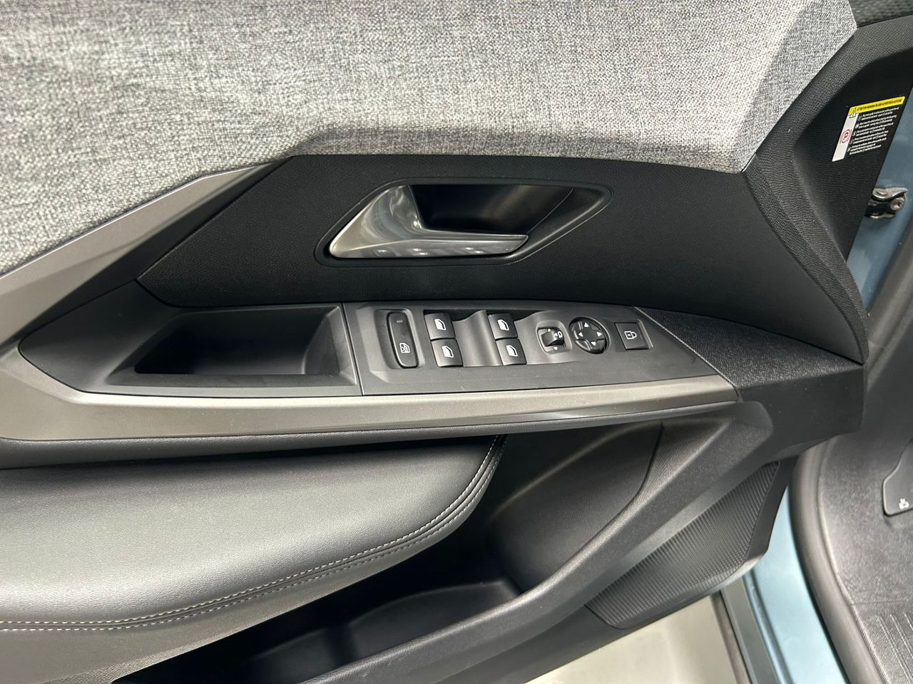 Peugeot 5008 Allure Hybrid 145 e-DCS6 - Foto 2