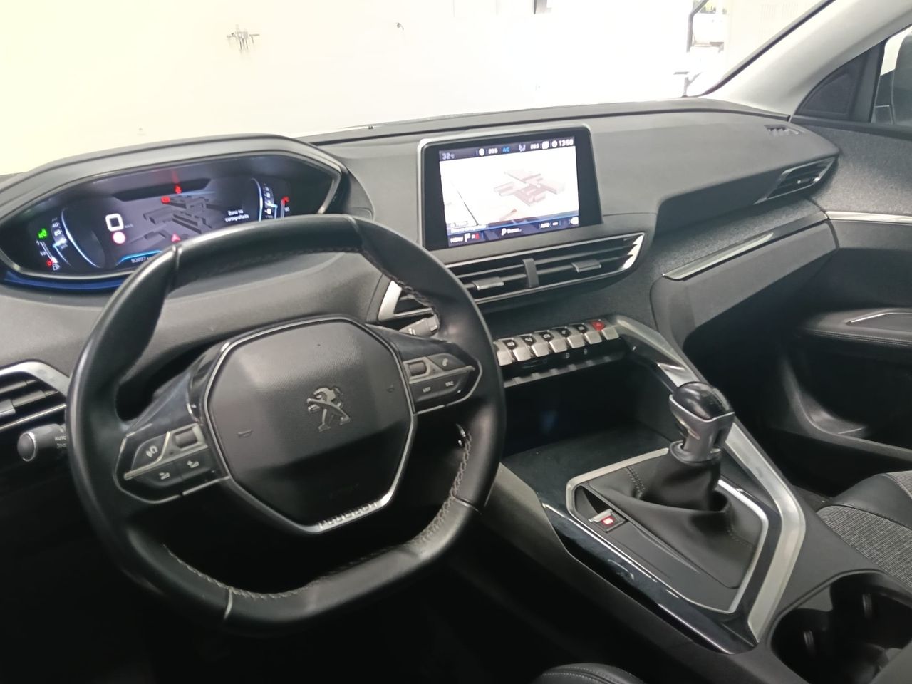 Peugeot 3008 Allure 1.5 BlueHDi 130 - Foto 2