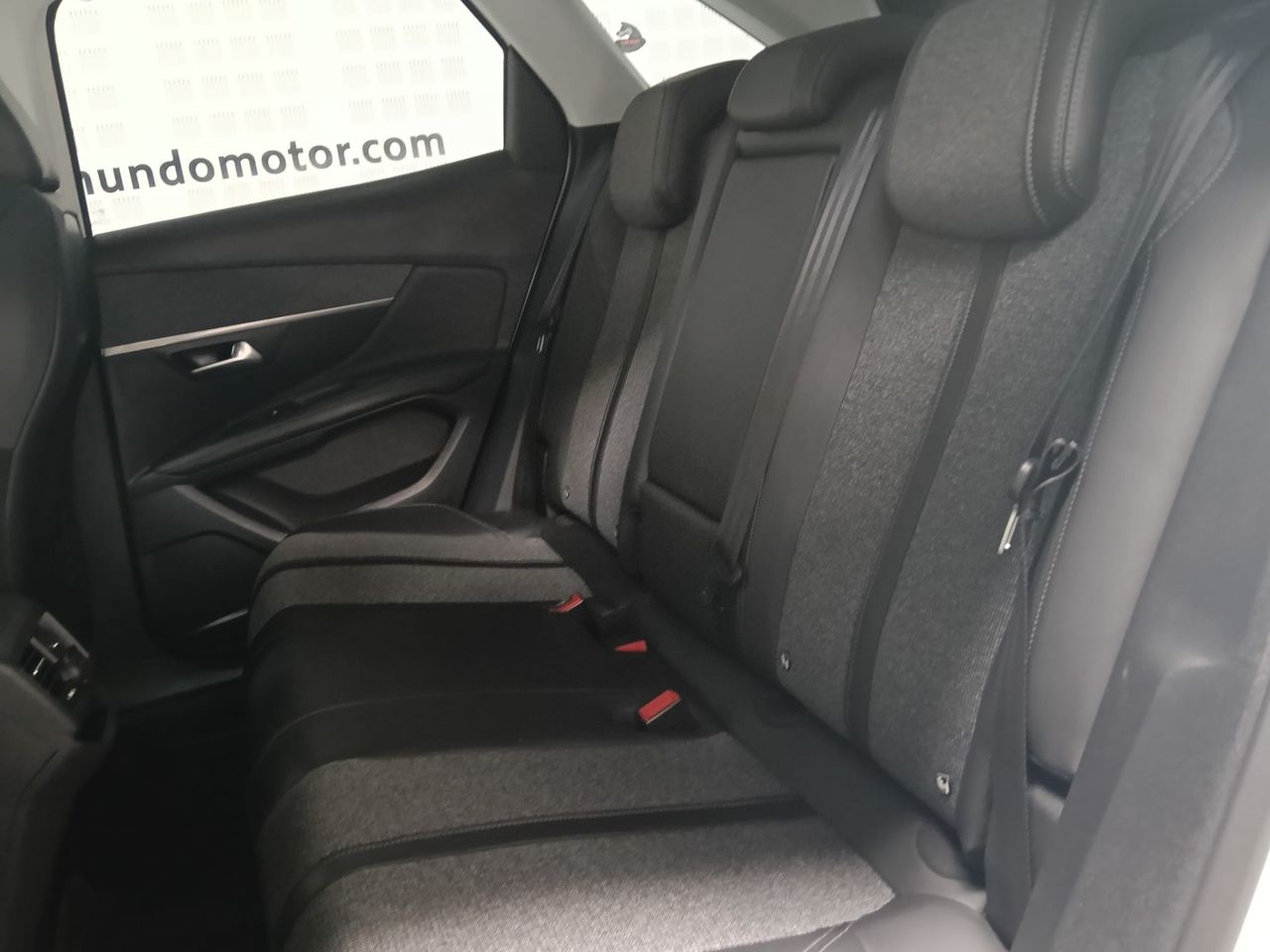 Peugeot 3008 Allure 1.5 BlueHDi 130 - Foto 2