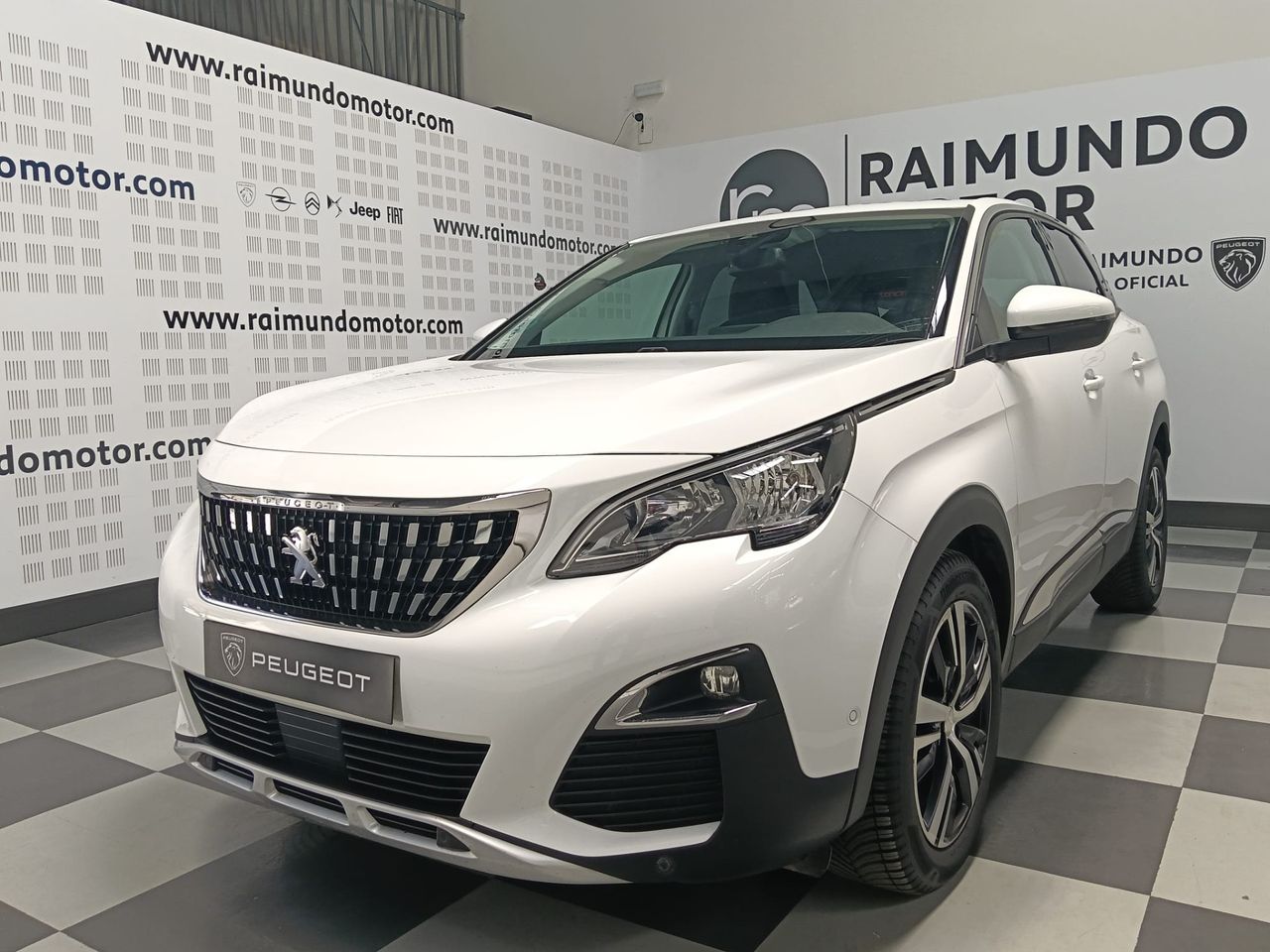 Peugeot 3008 Allure 1.5 BlueHDi 130 - Foto 2