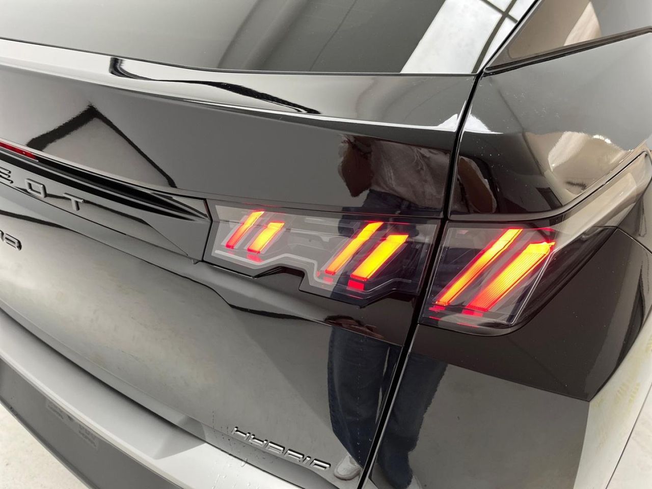 Peugeot 3008 Allure Hybrid 145 e-DCS6 - Foto 2